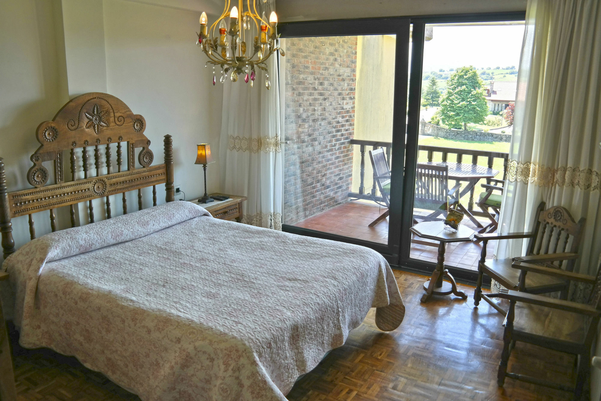 Hospedaje Villa Pilar Santillana del Mar Esterno foto